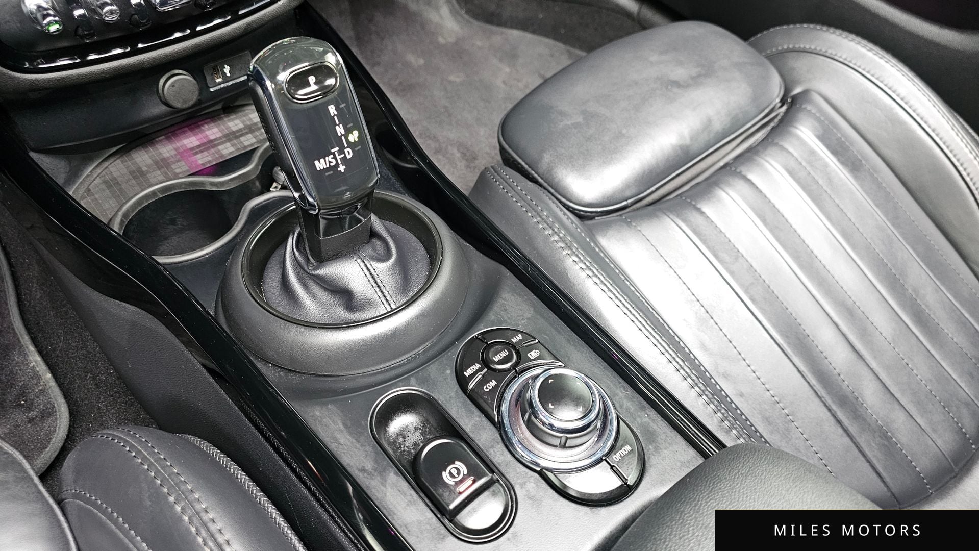 MINI Clubman 2023 — миниатюра 9