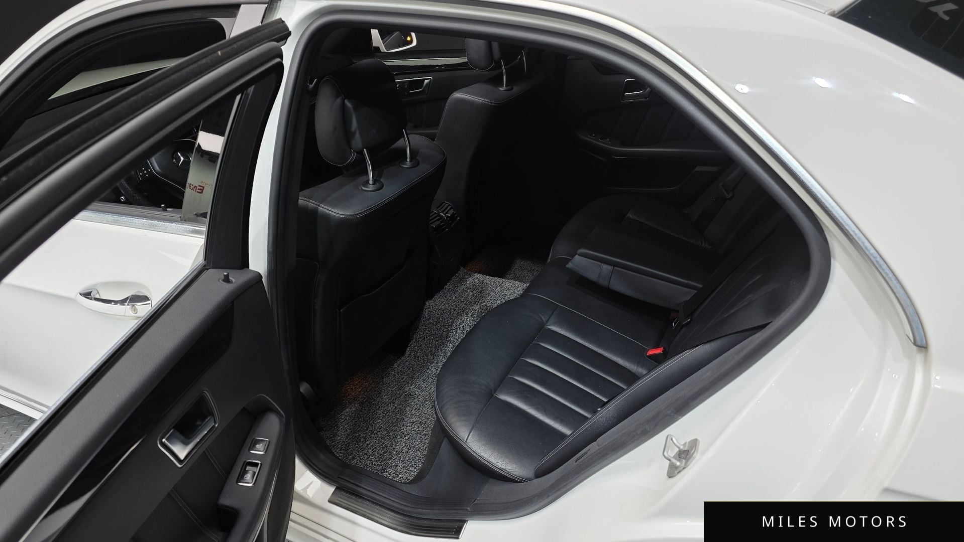 Mercedes-Benz E-Class W212 2016 — миниатюра 11