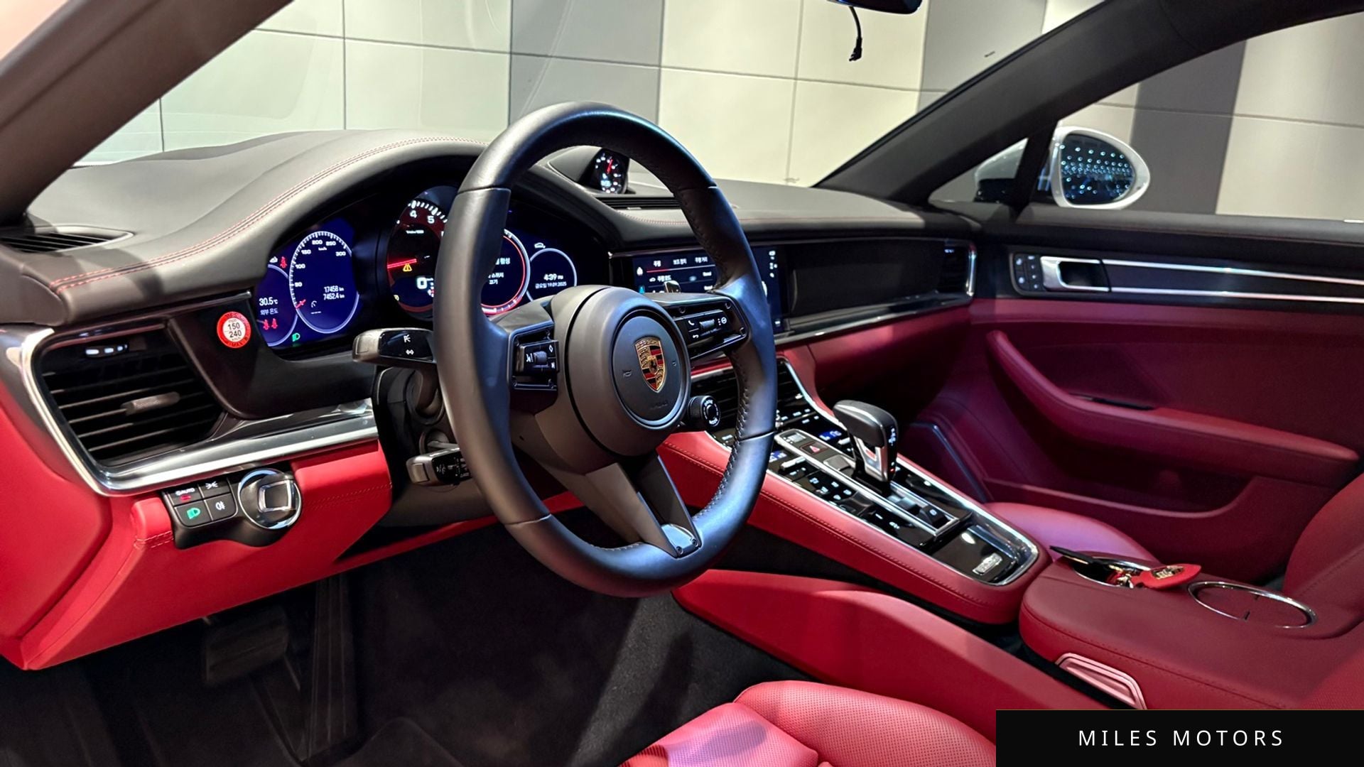 Porsche Panamera 2022 — миниатюра 10