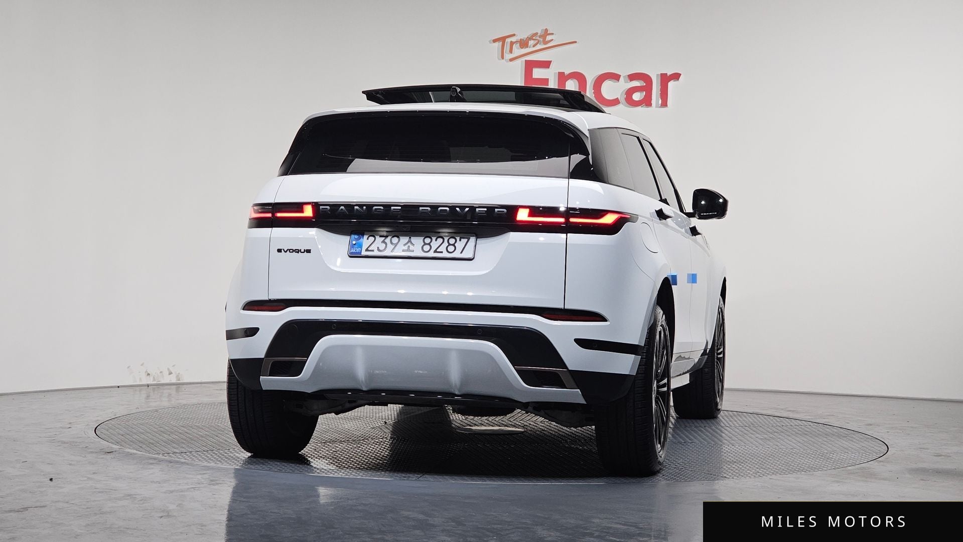 Land Rover Range Rover Evoque 2024 — миниатюра 4
