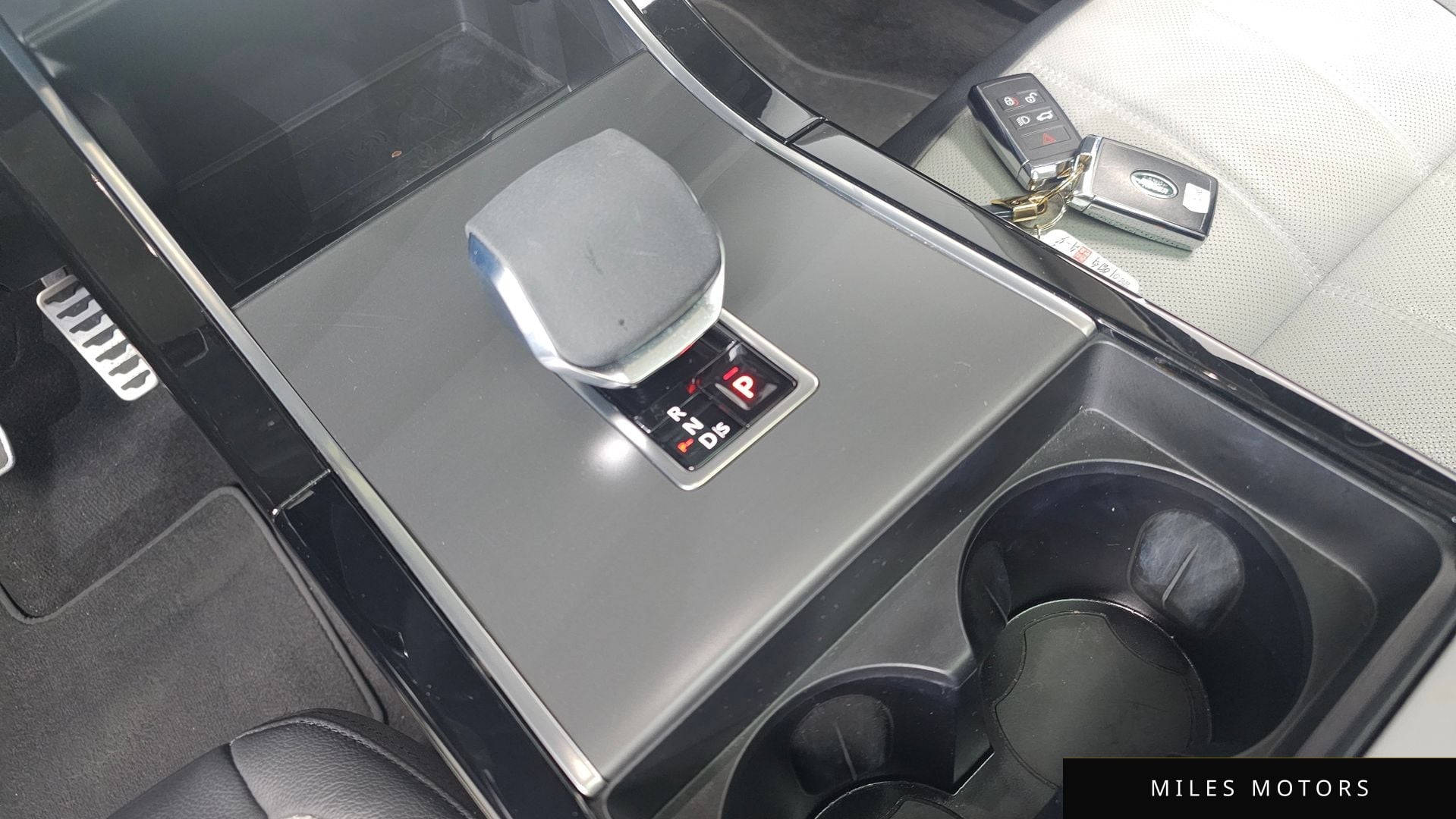 Land Rover Range Rover Evoque 2024 — миниатюра 9