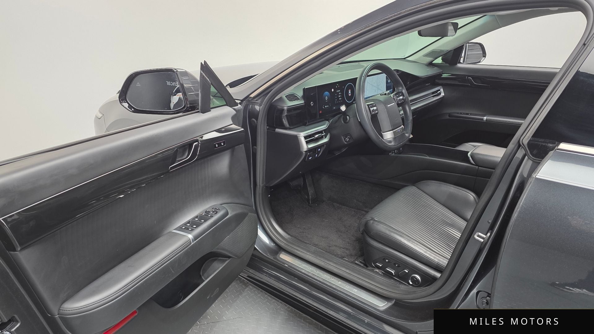 Hyundai Grandeur 2023 — миниатюра 11