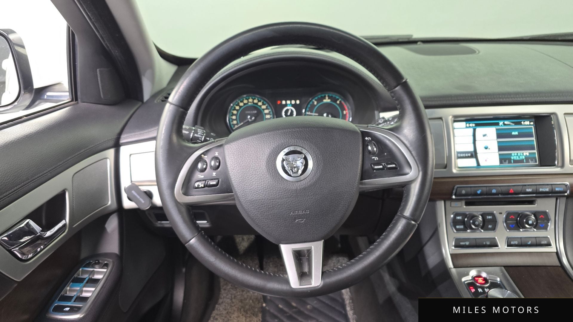 Jaguar New XF 2013 — миниатюра 13
