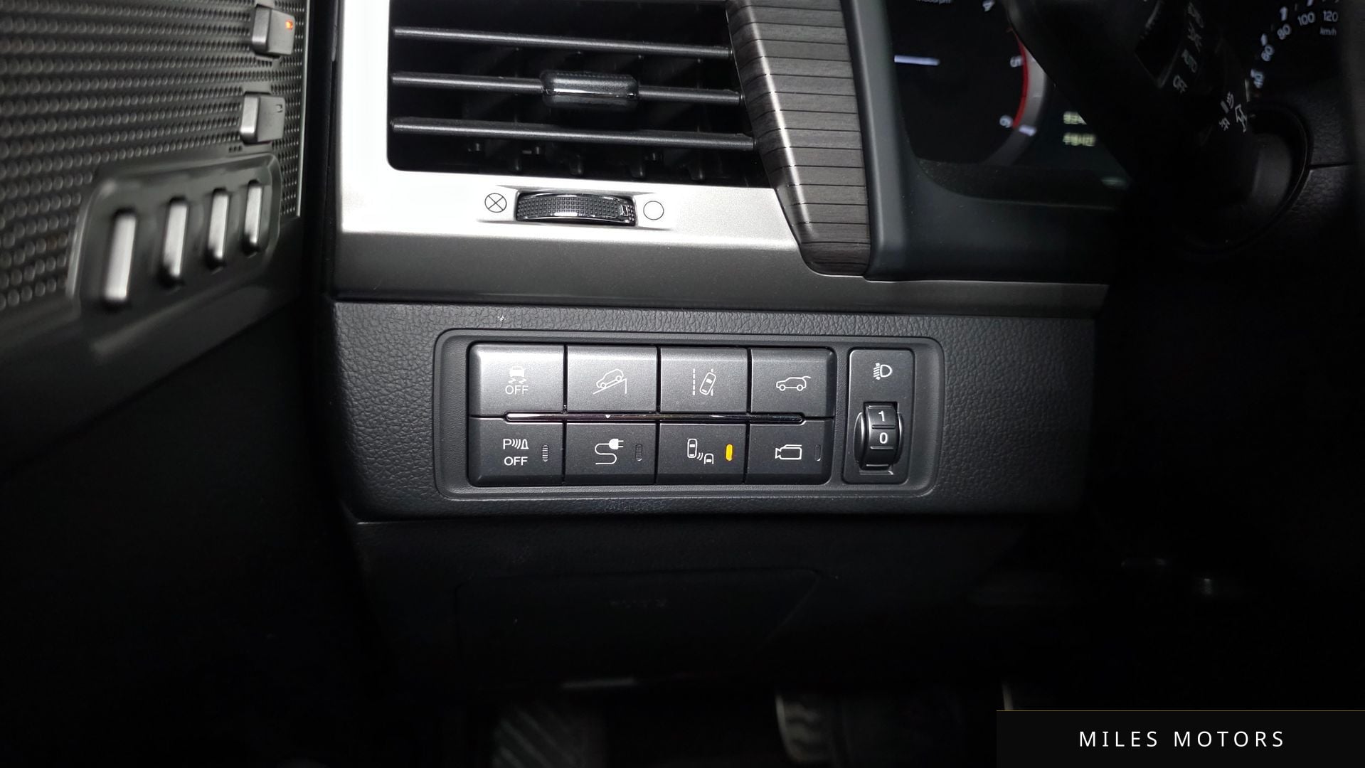 KG Mobility G4 렉스턴 2018 — миниатюра 14