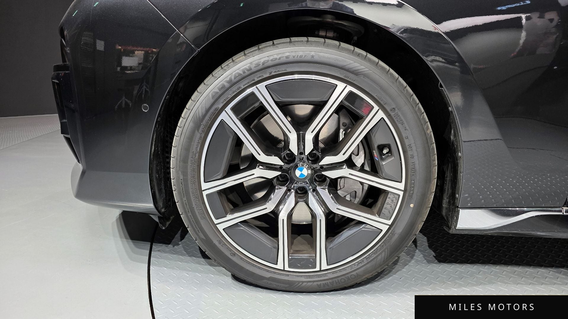 BMW 7시리즈 (G70) 2025 — миниатюра 5