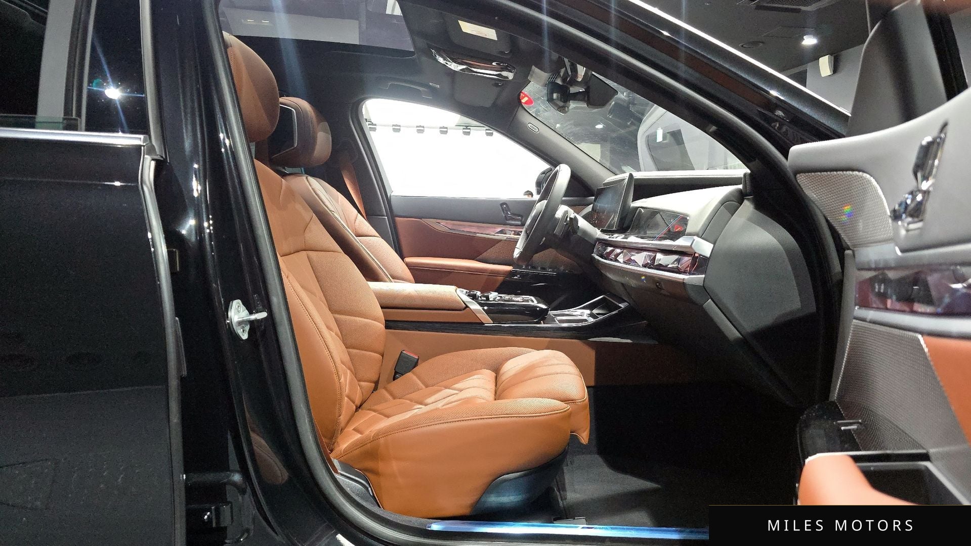 BMW 7시리즈 (G70) 2025 — миниатюра 11