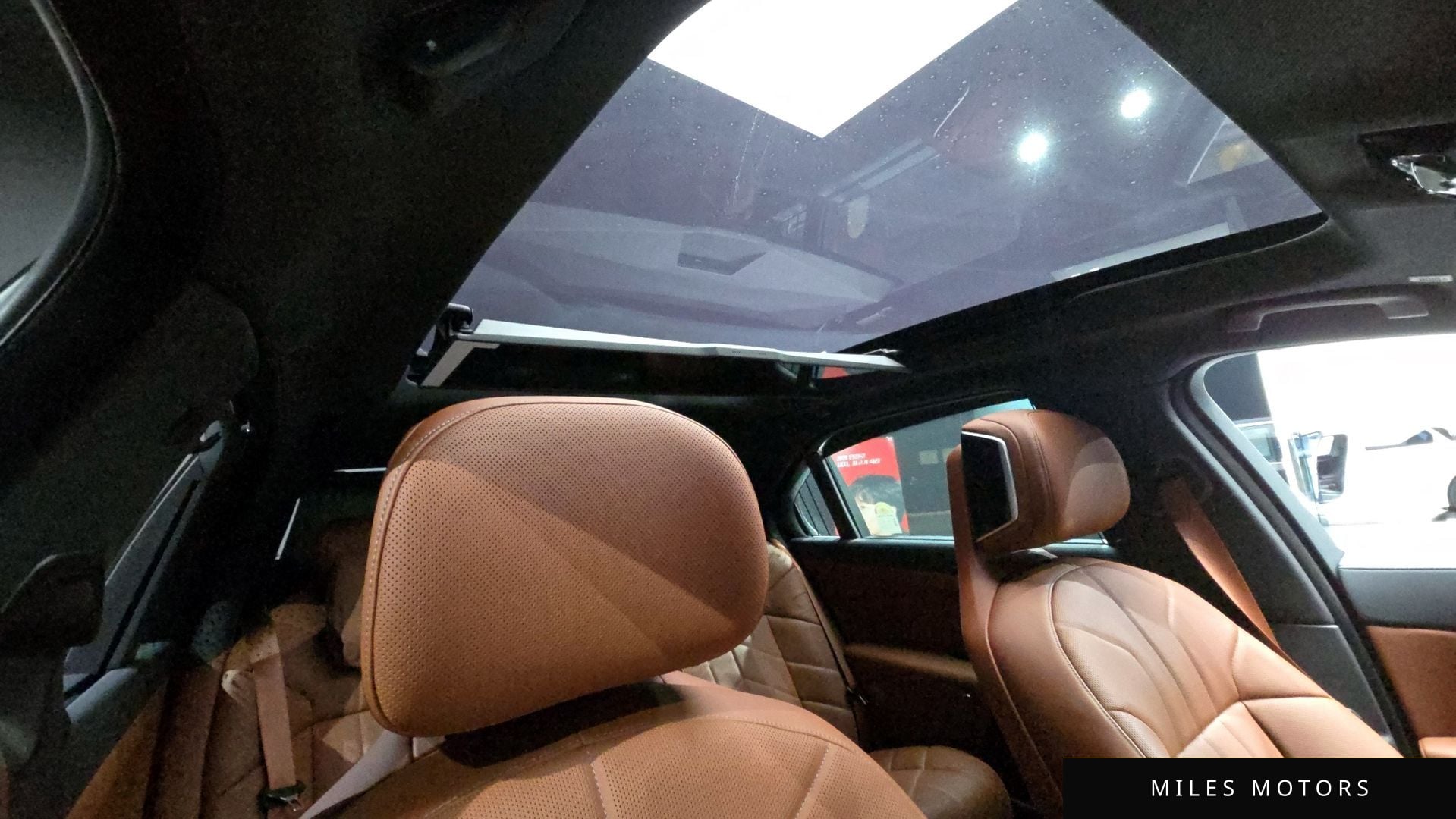 BMW 7시리즈 (G70) 2025 — миниатюра 19