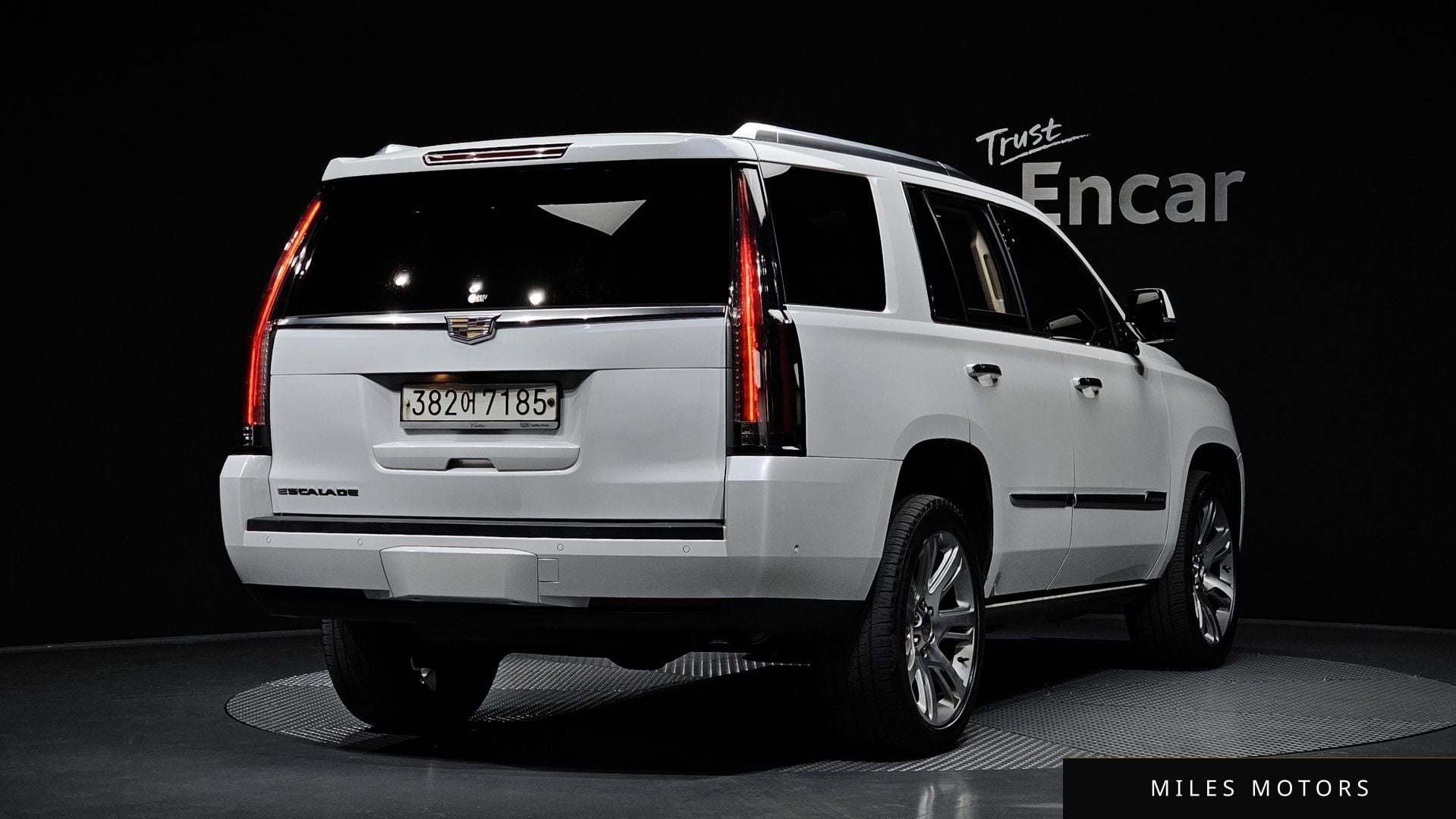 Cadillac Escalade 2020 — миниатюра 2