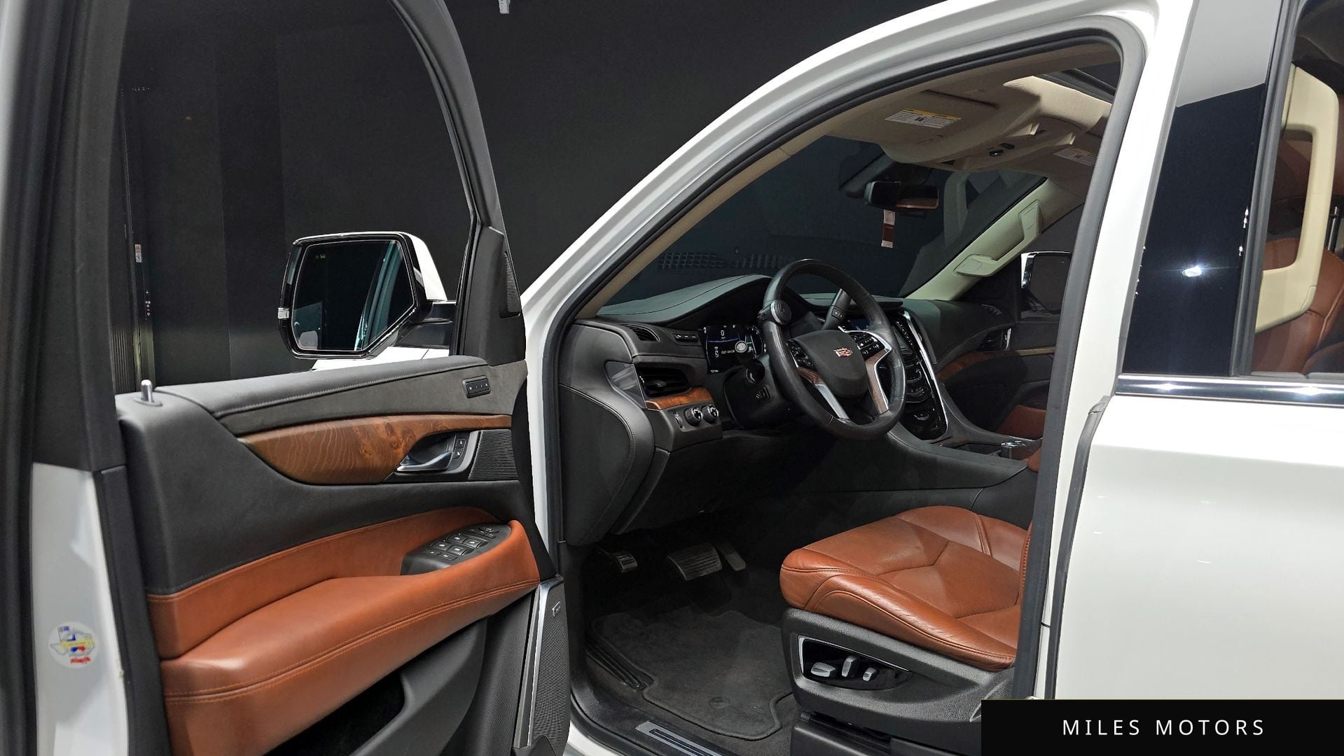 Cadillac Escalade 2020 — миниатюра 10