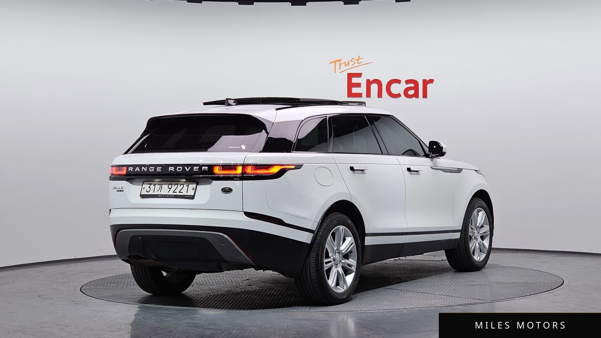 Land Rover Range Rover Velar 2018 — миниатюра 2