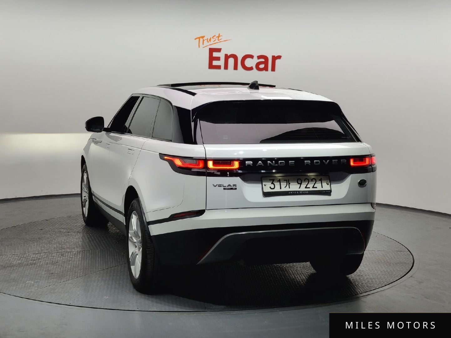 Land Rover Range Rover Velar 2018 — миниатюра 4