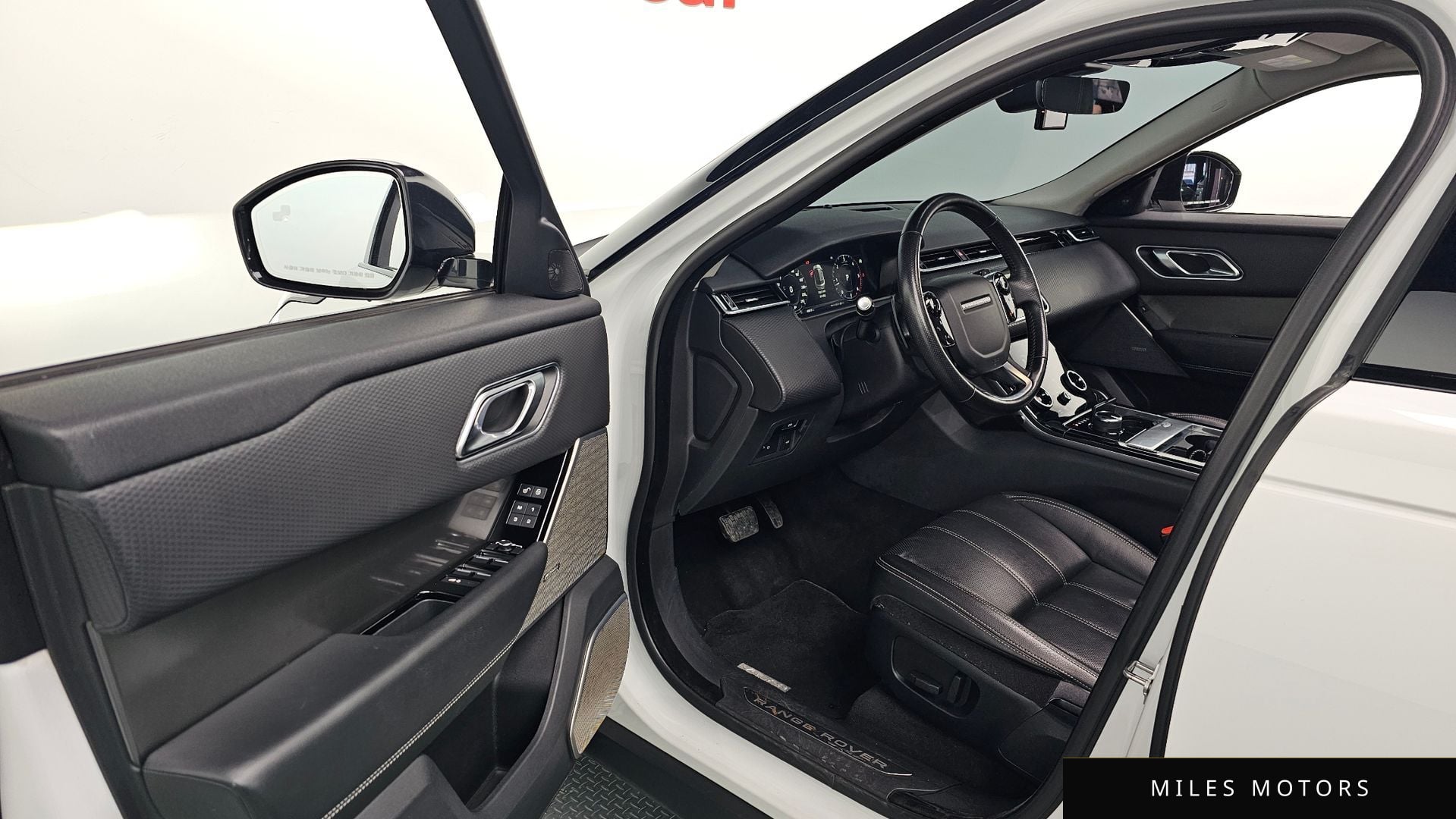 Land Rover Range Rover Velar 2018 — миниатюра 11