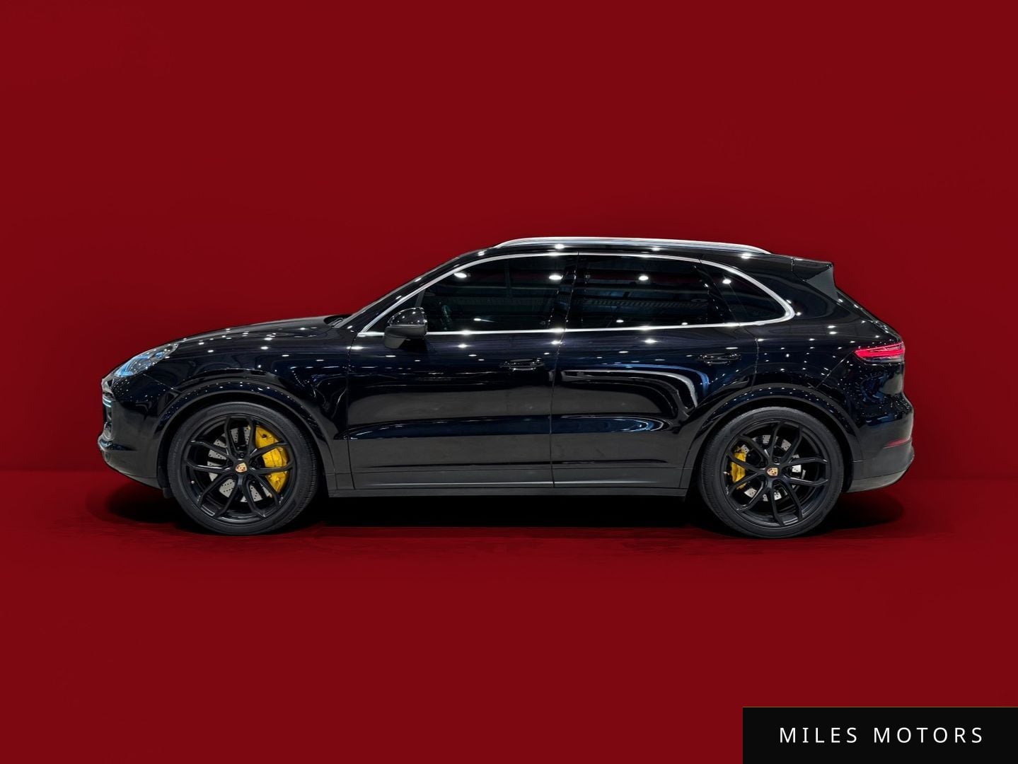 Porsche Cayenne 2019 — фото 1 из 12