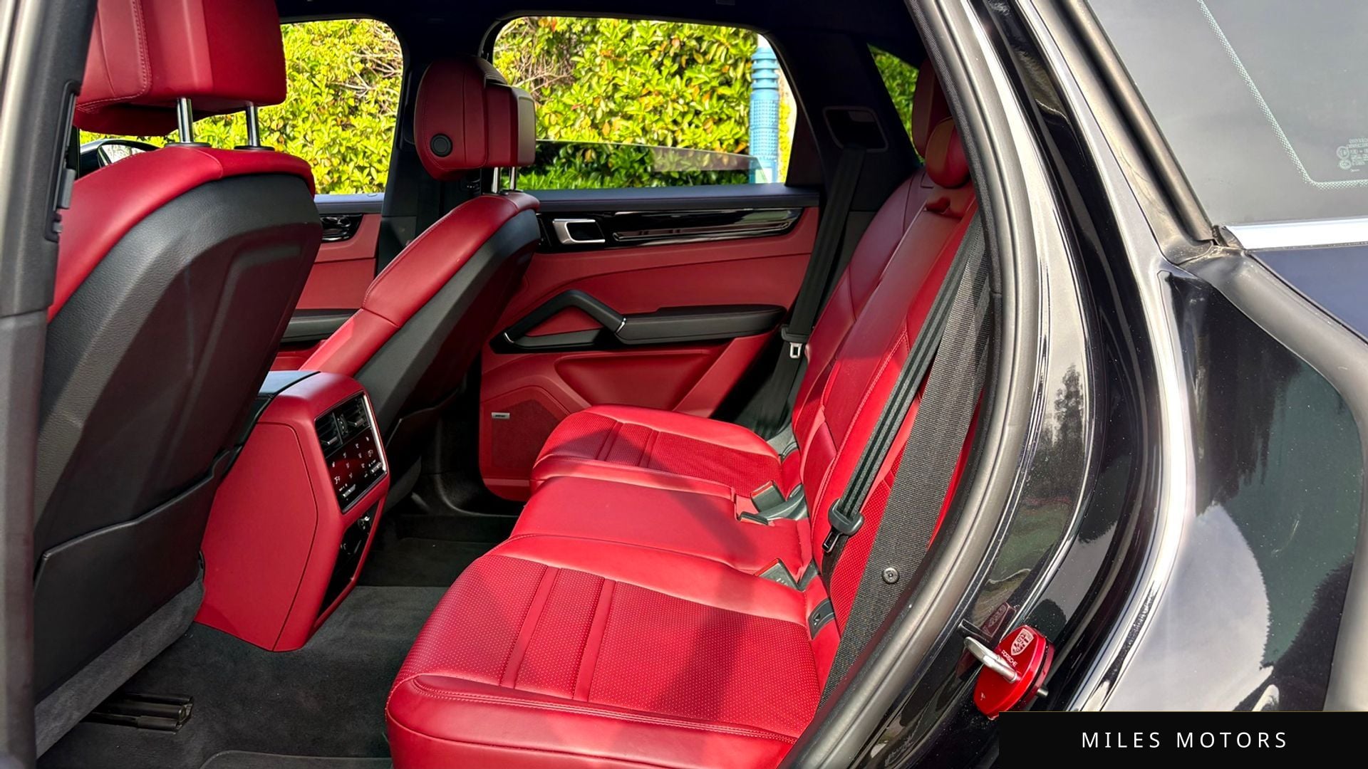 Porsche Cayenne 2019 — миниатюра 12