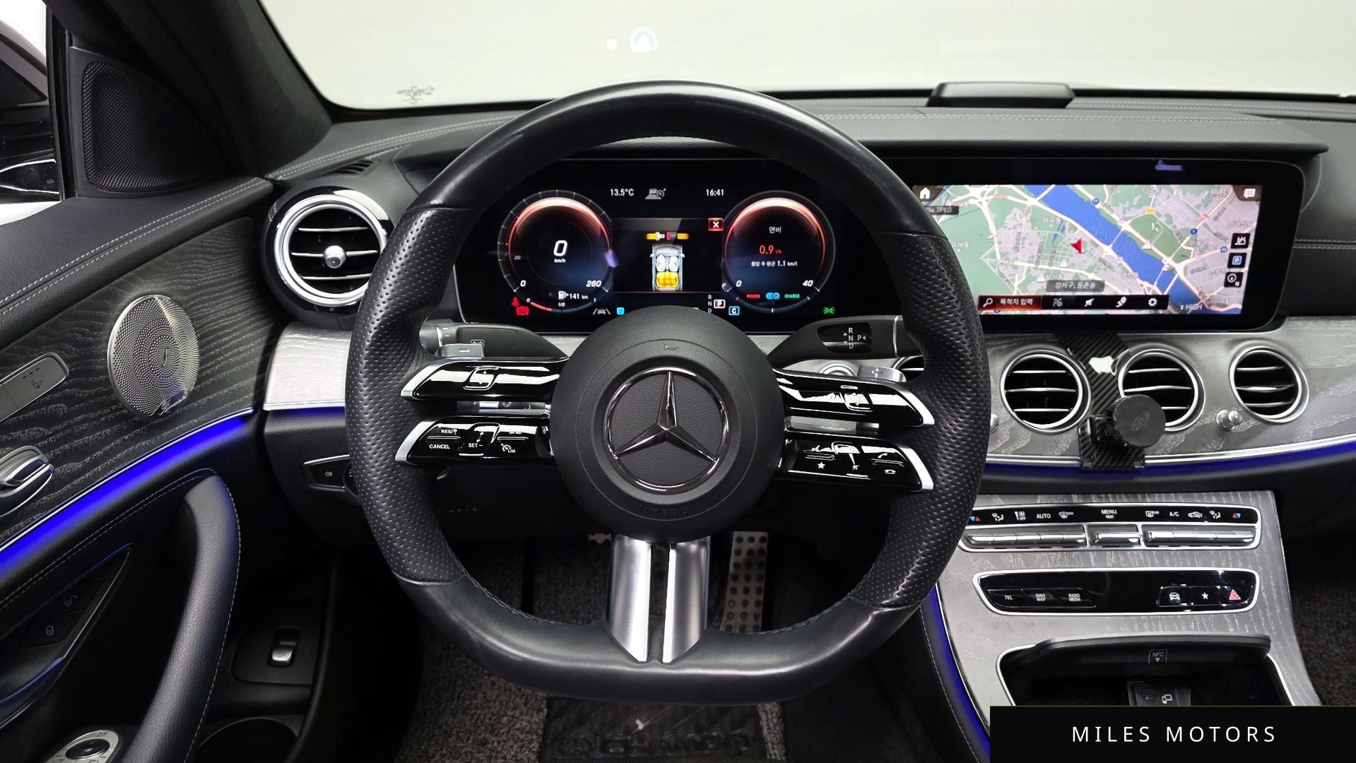 Mercedes-Benz E-Class W213 2022 — миниатюра 13