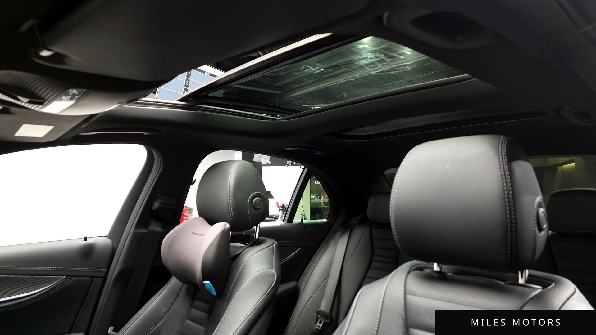 Mercedes-Benz E-Class W213 2022 — миниатюра 18