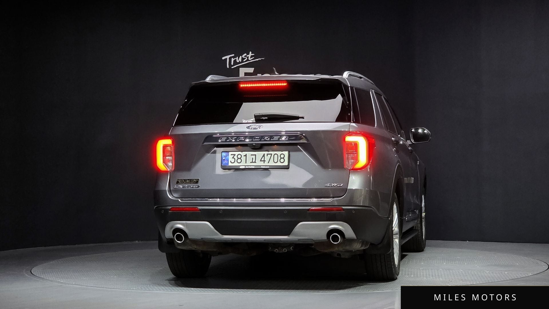 Ford Explorer 2021 — миниатюра 4