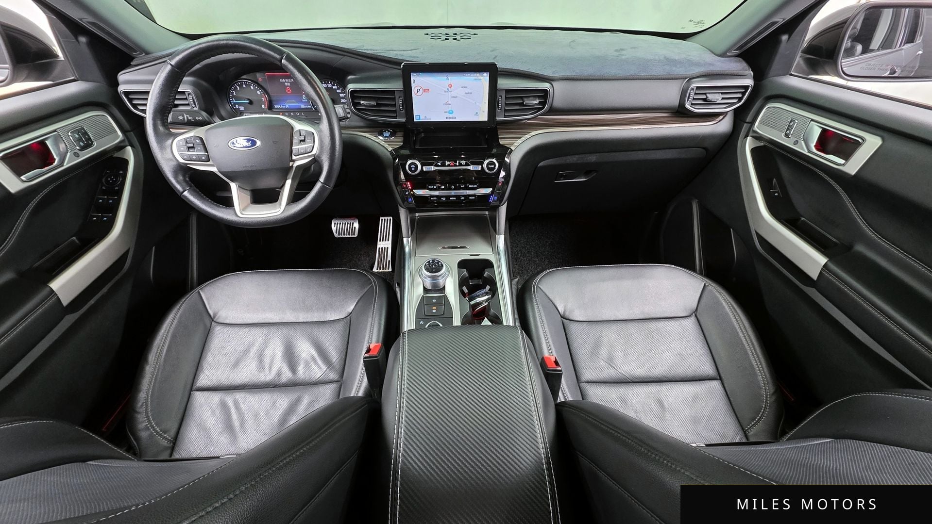 Ford Explorer 2021 — миниатюра 7