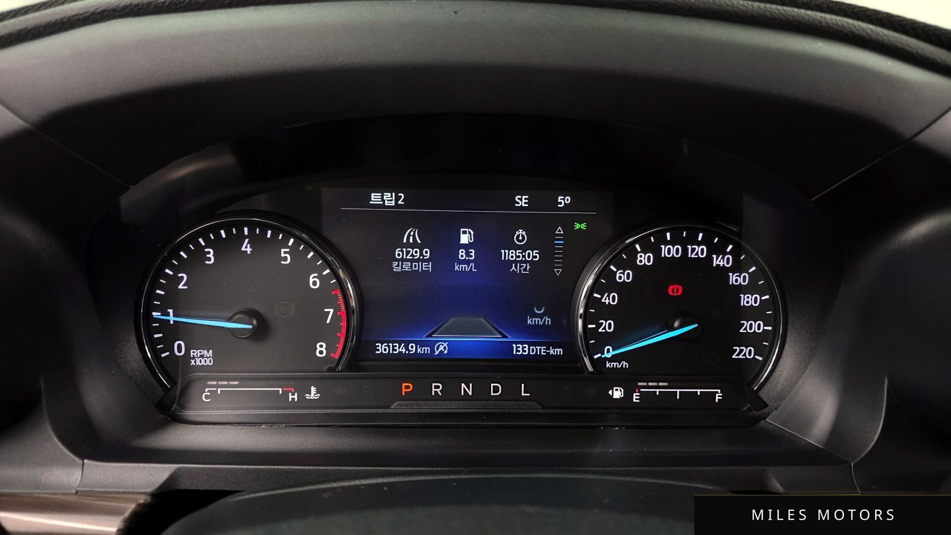 Ford Explorer 2021 — миниатюра 8