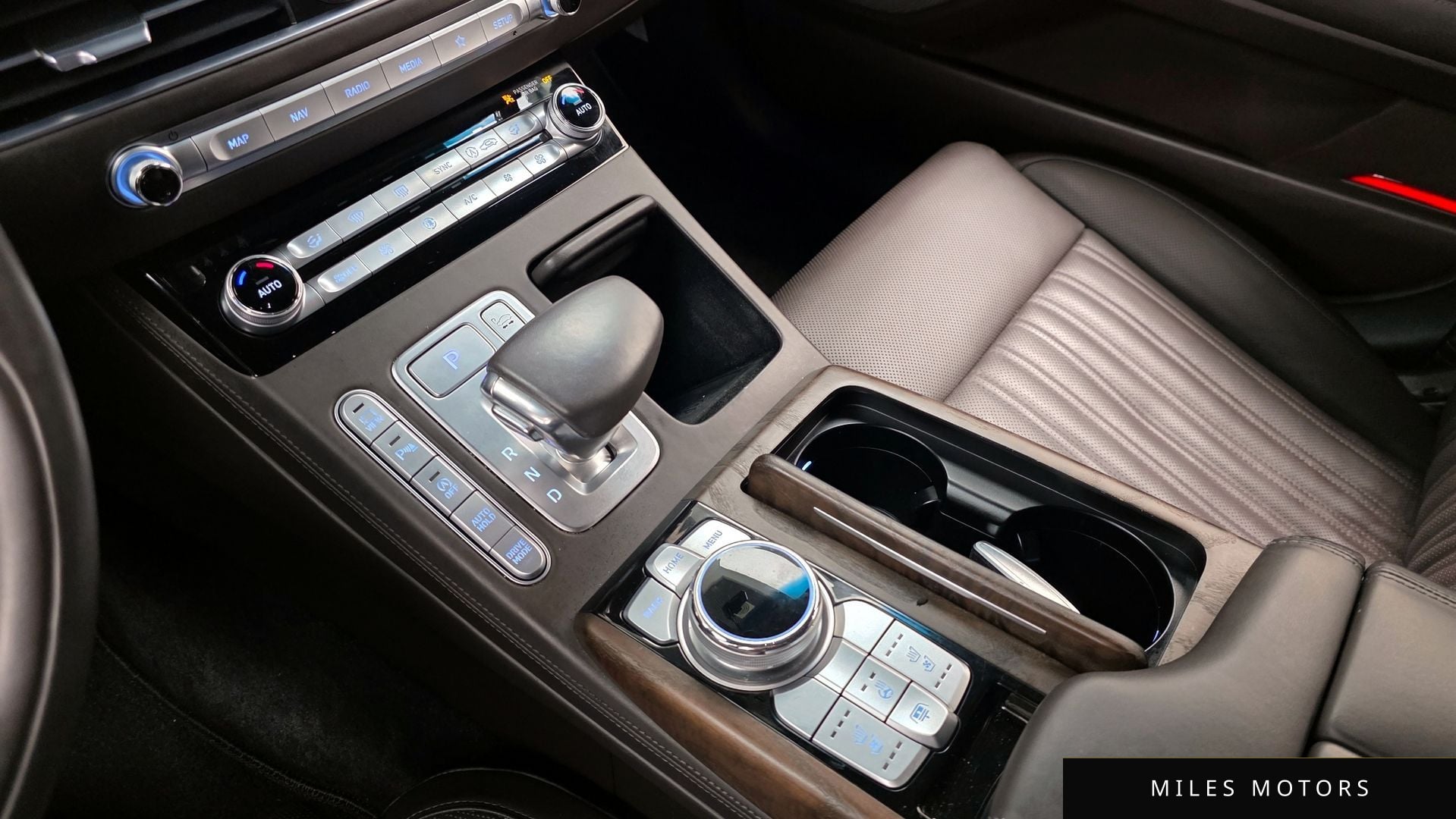 Genesis G90 2021 — миниатюра 8