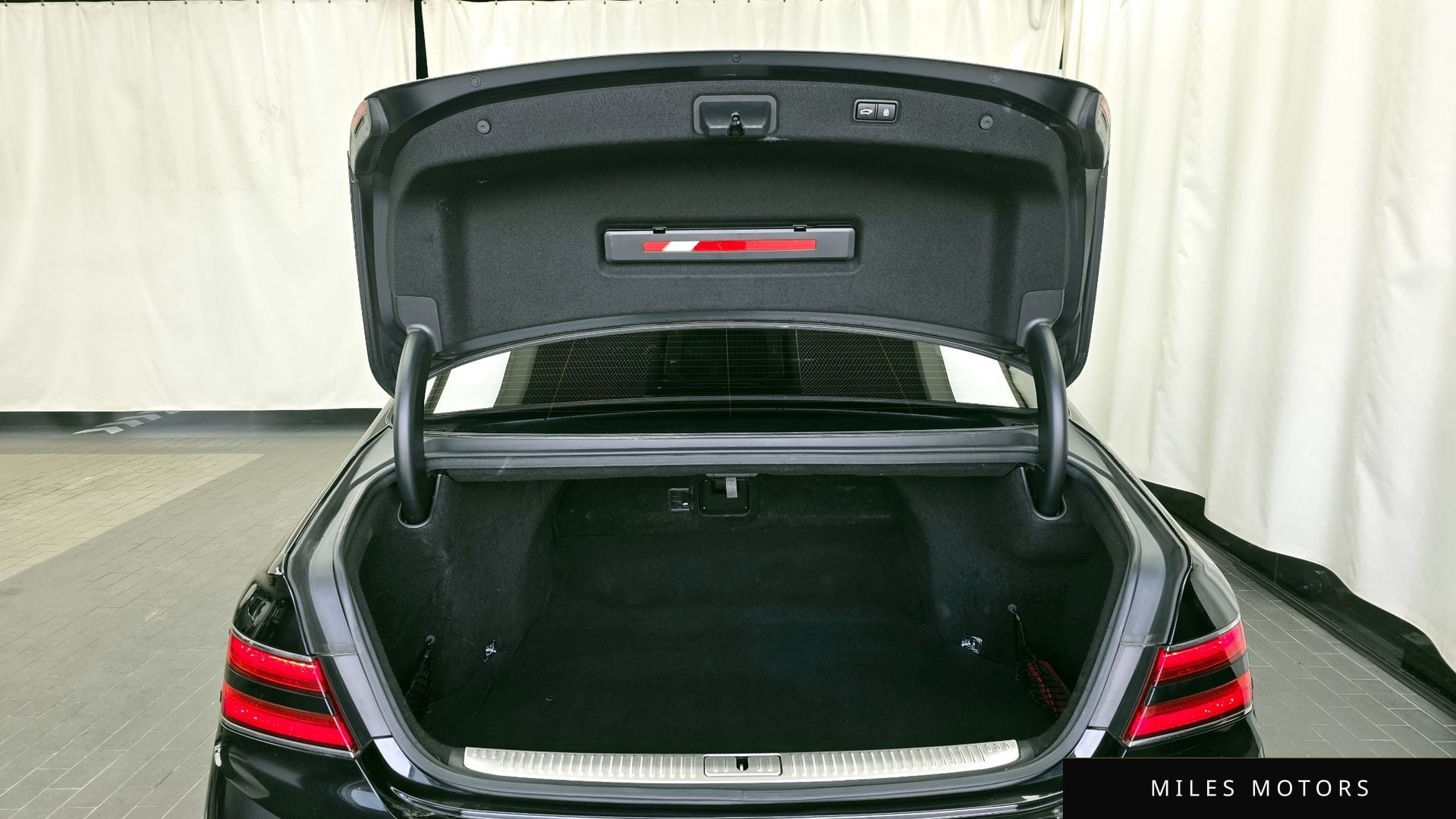 Genesis G90 2021 — миниатюра 20
