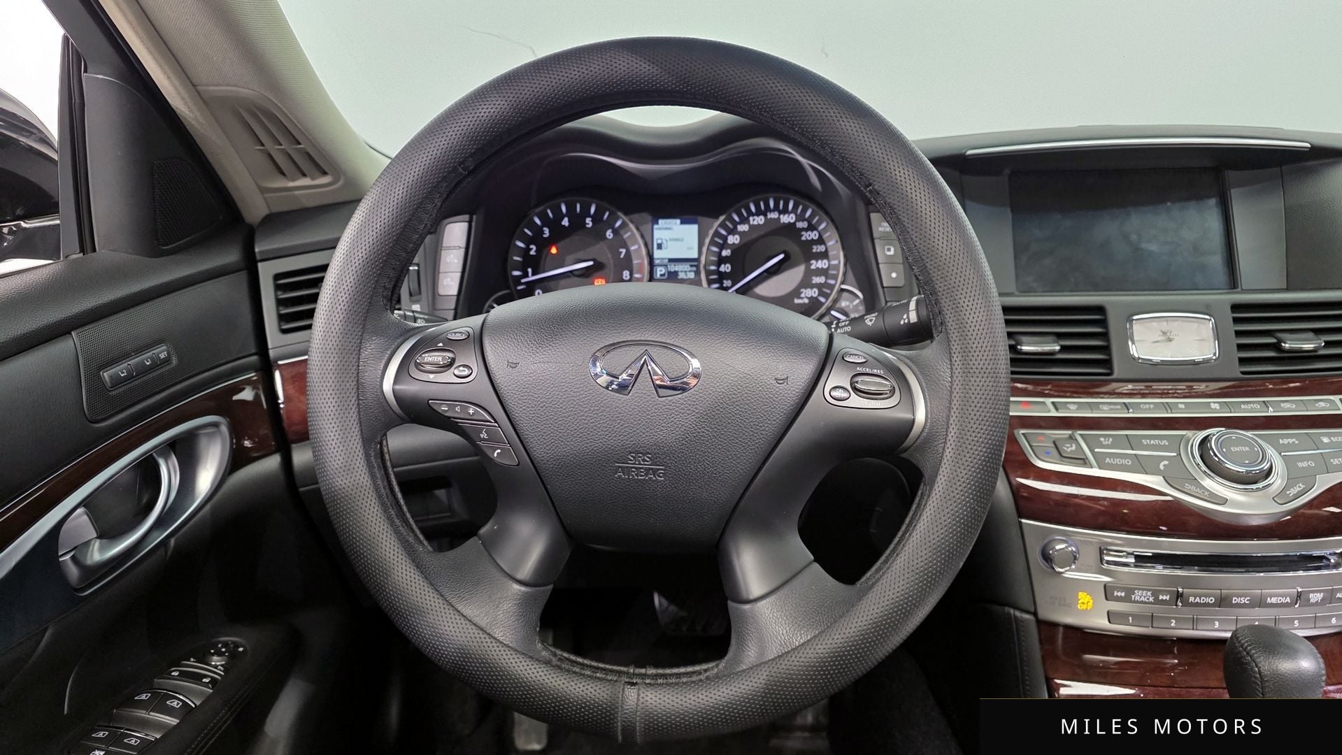 Infiniti Q70 2018 — миниатюра 13