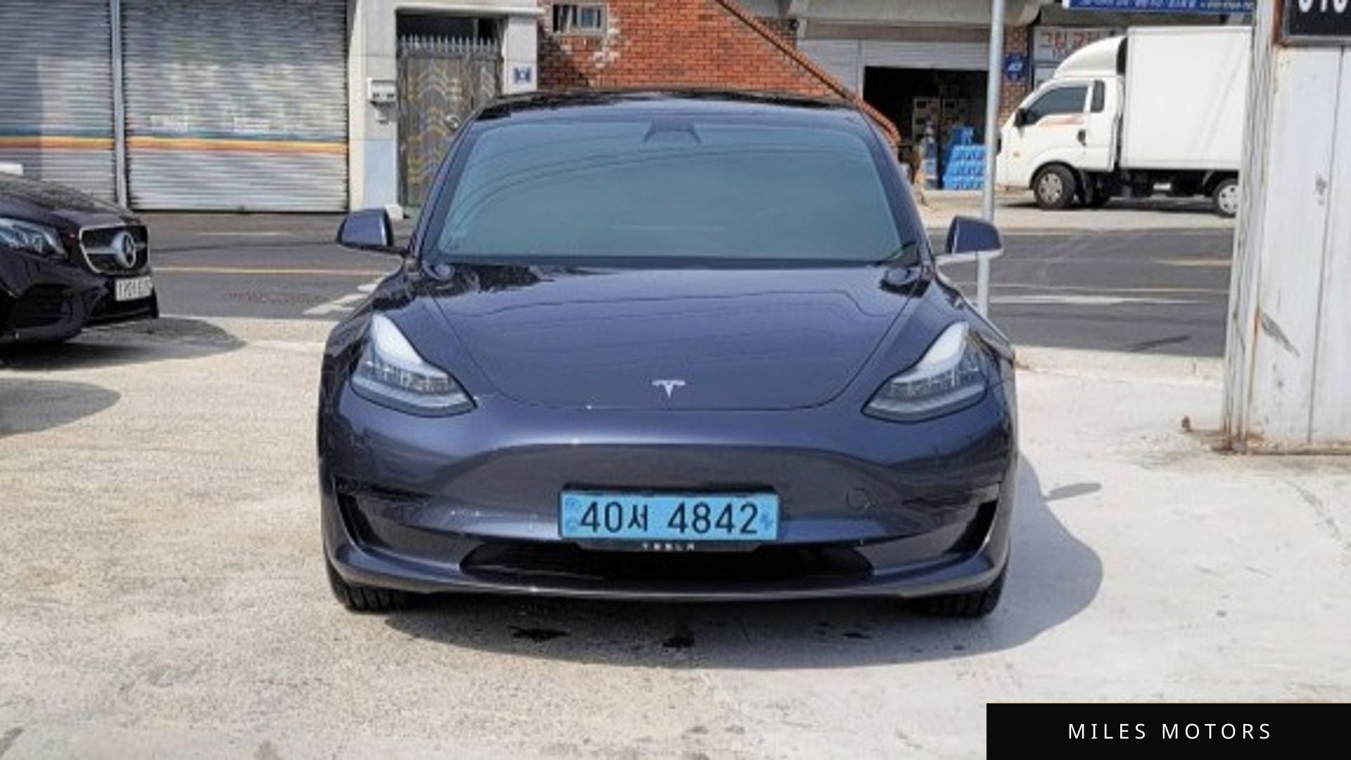 Tesla Model 3 2020 — миниатюра 3