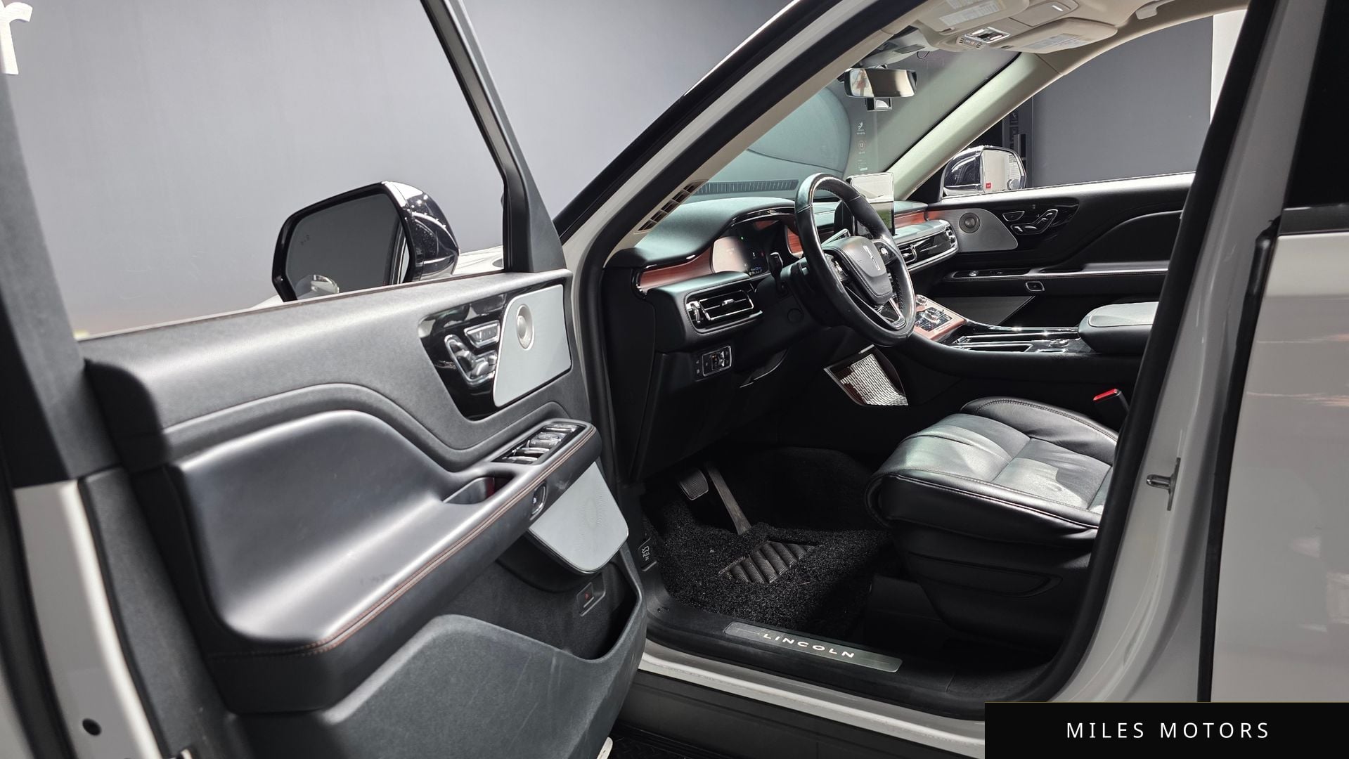 Lincoln Aviator 2021 — миниатюра 10