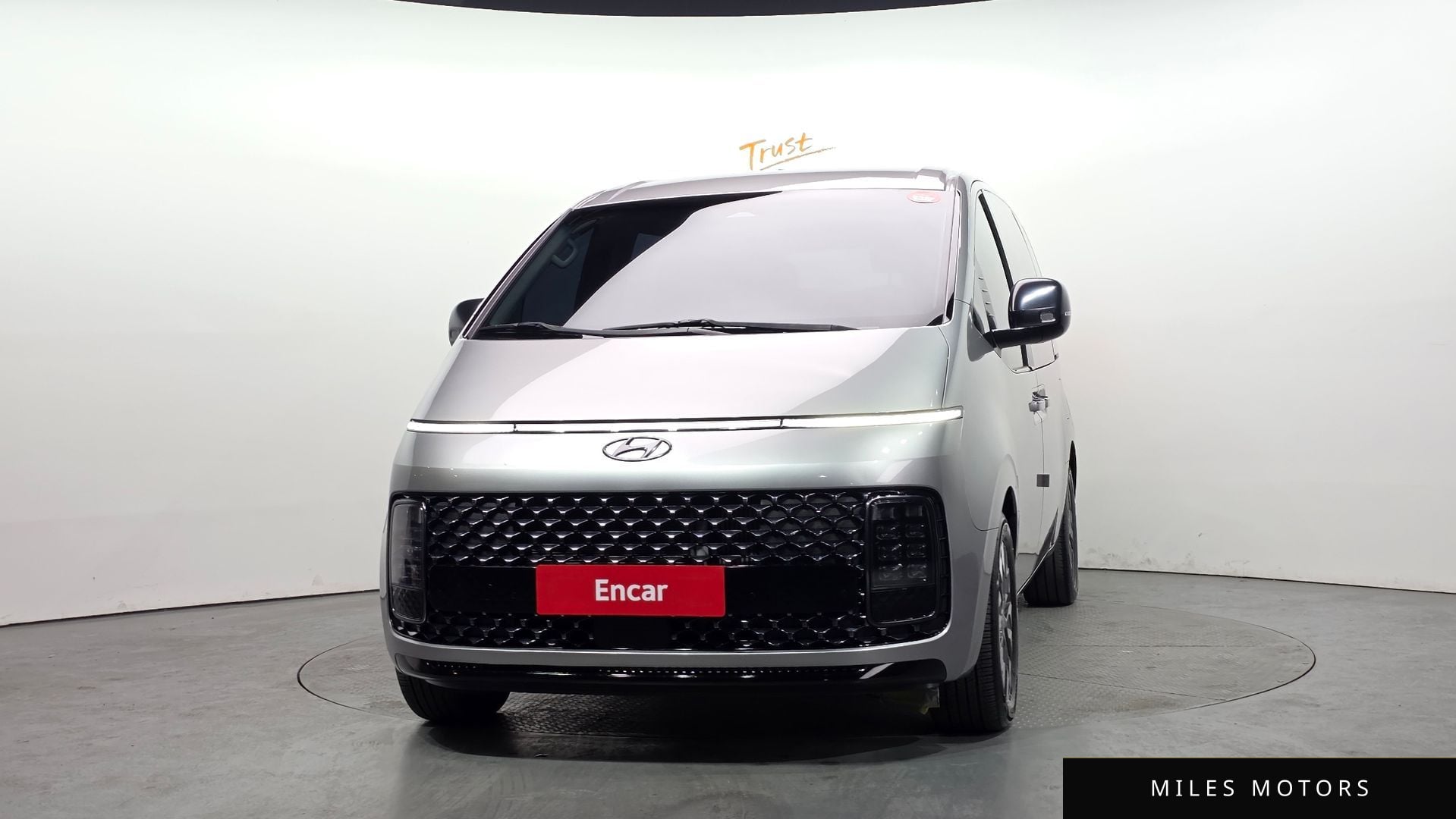 Hyundai Staria 2022 — миниатюра 3