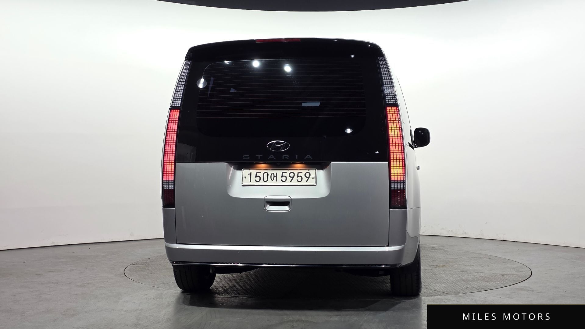 Hyundai Staria 2022 — миниатюра 4