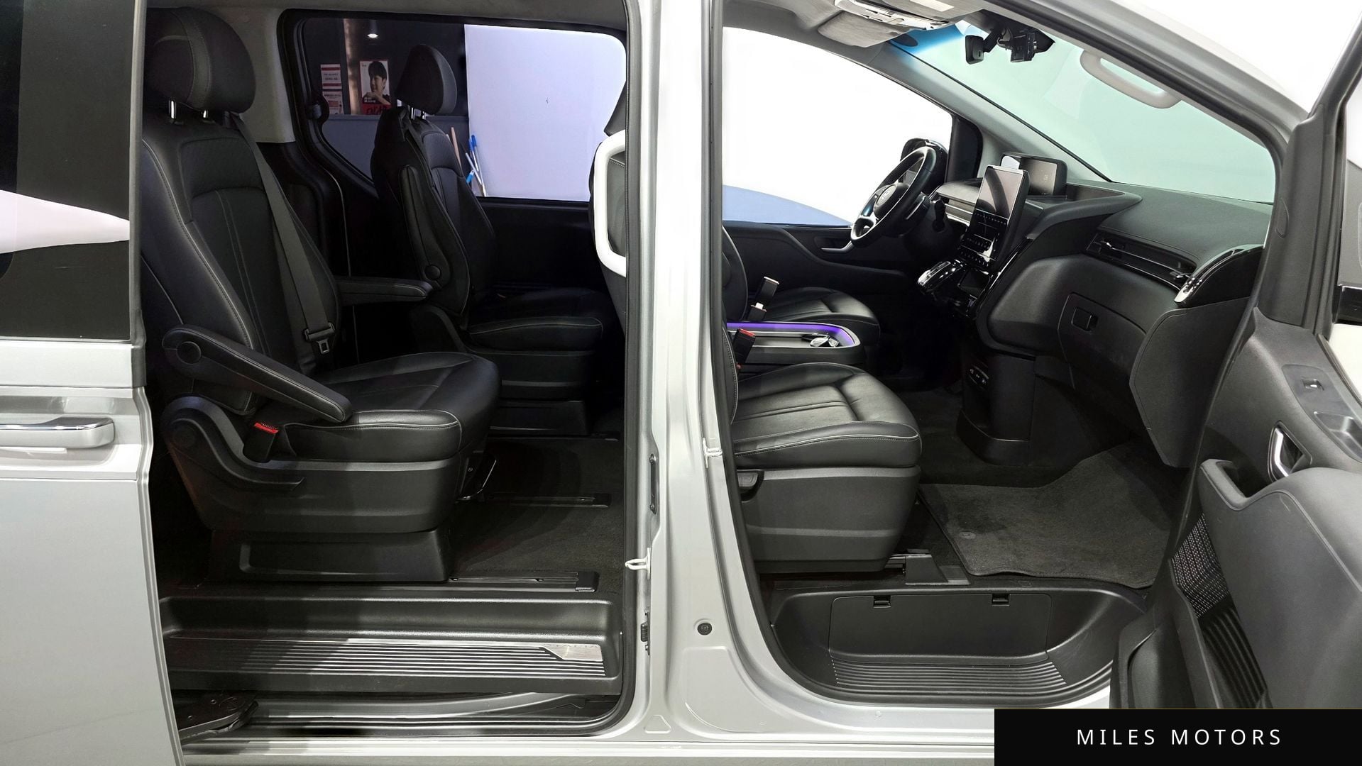 Hyundai Staria 2022 — миниатюра 11