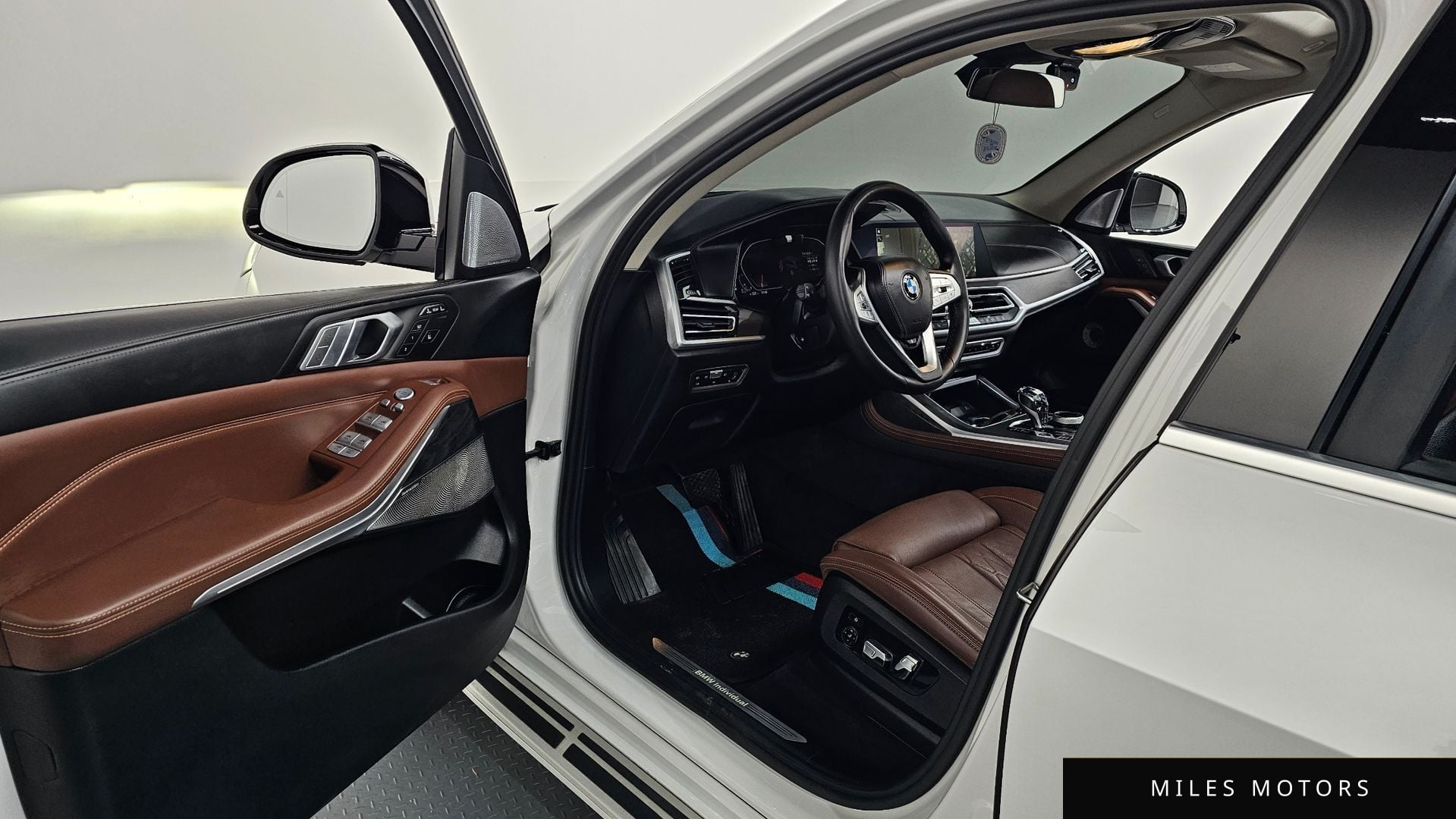 BMW X7 (G07) 2022 — миниатюра 10