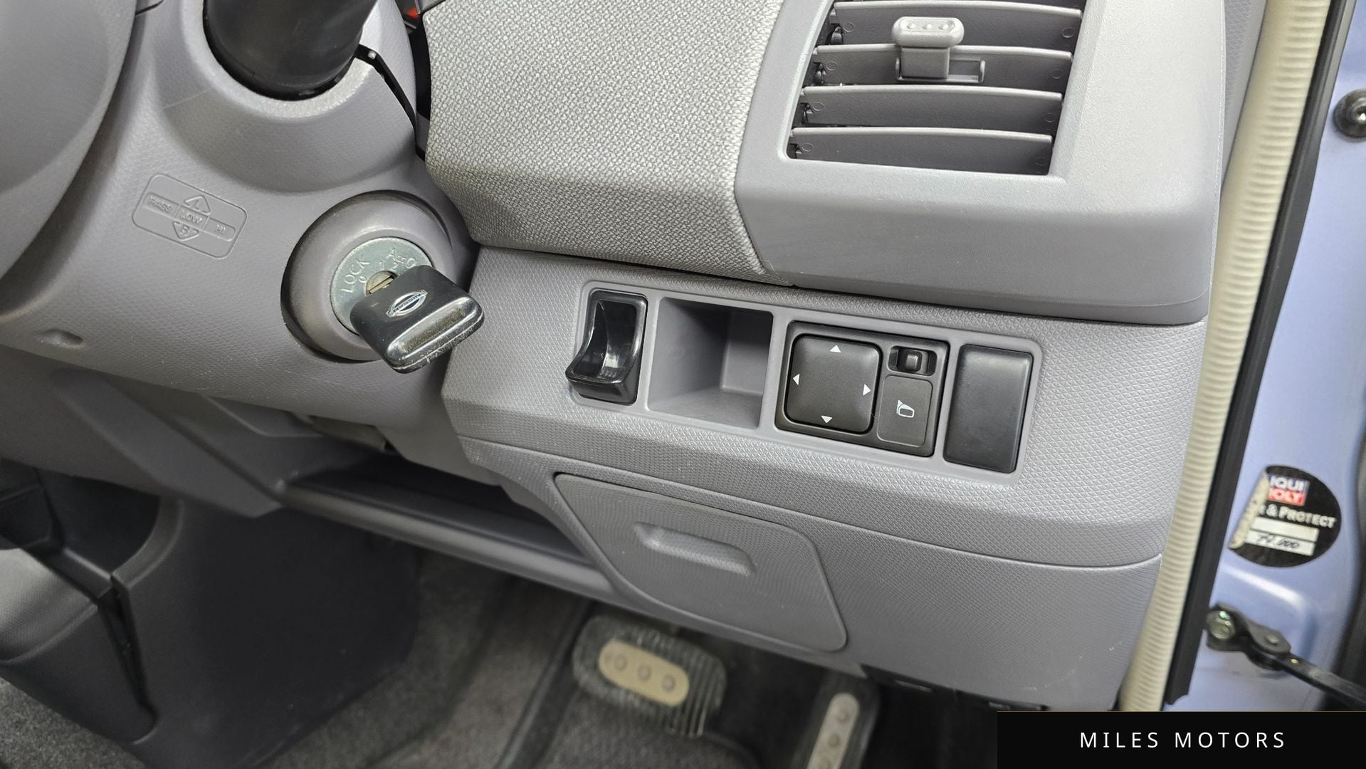 Nissan 마치 2002 — миниатюра 17