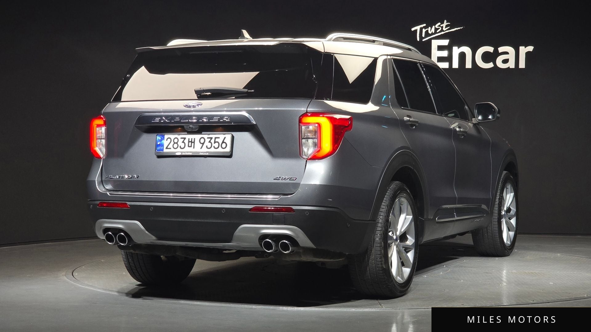 Ford Explorer 2021 — миниатюра 2