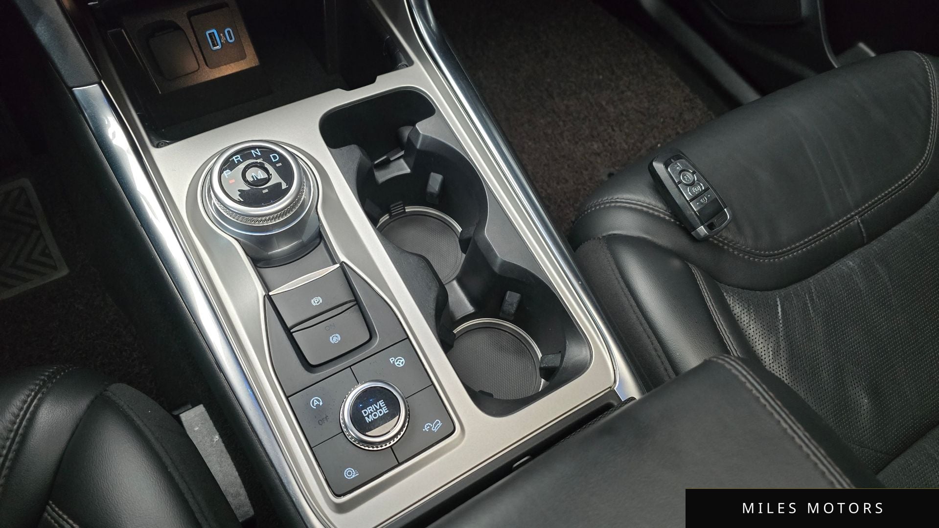 Ford Explorer 2021 — миниатюра 9