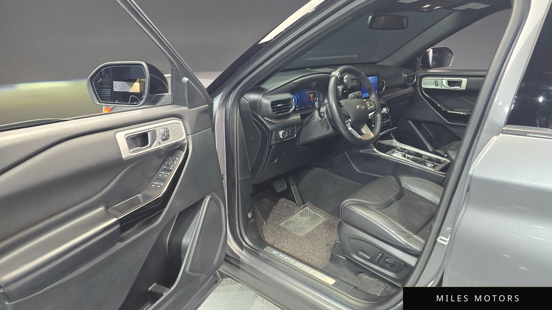Ford Explorer 2021 — миниатюра 10
