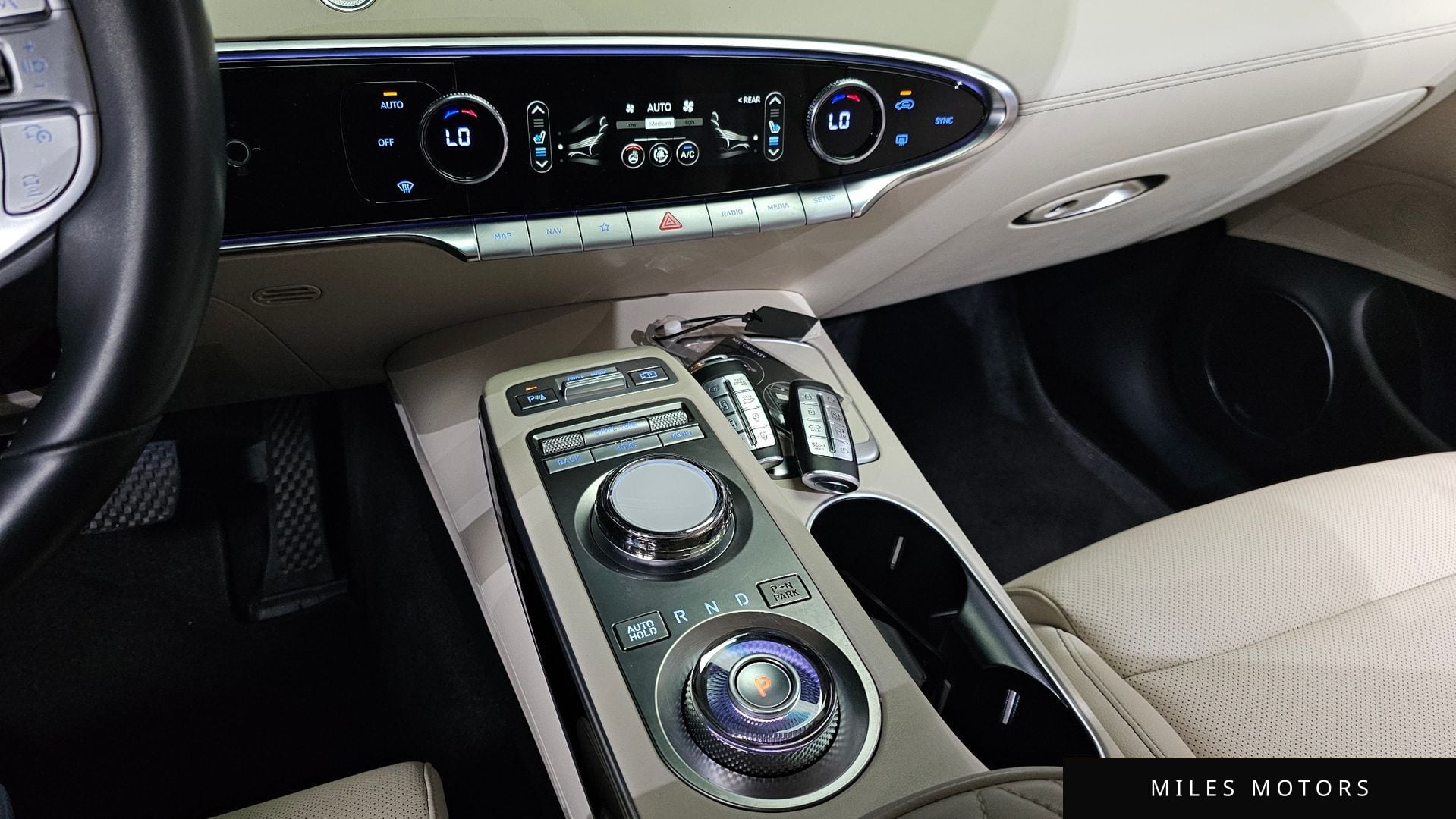 Genesis GV70 2021 — миниатюра 9