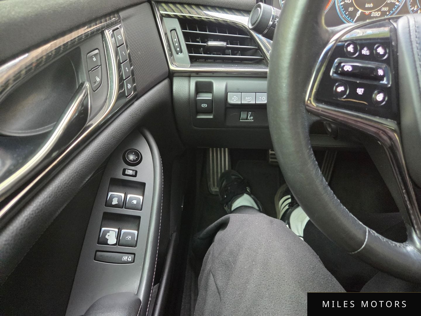 Cadillac CTS 2015 — миниатюра 16