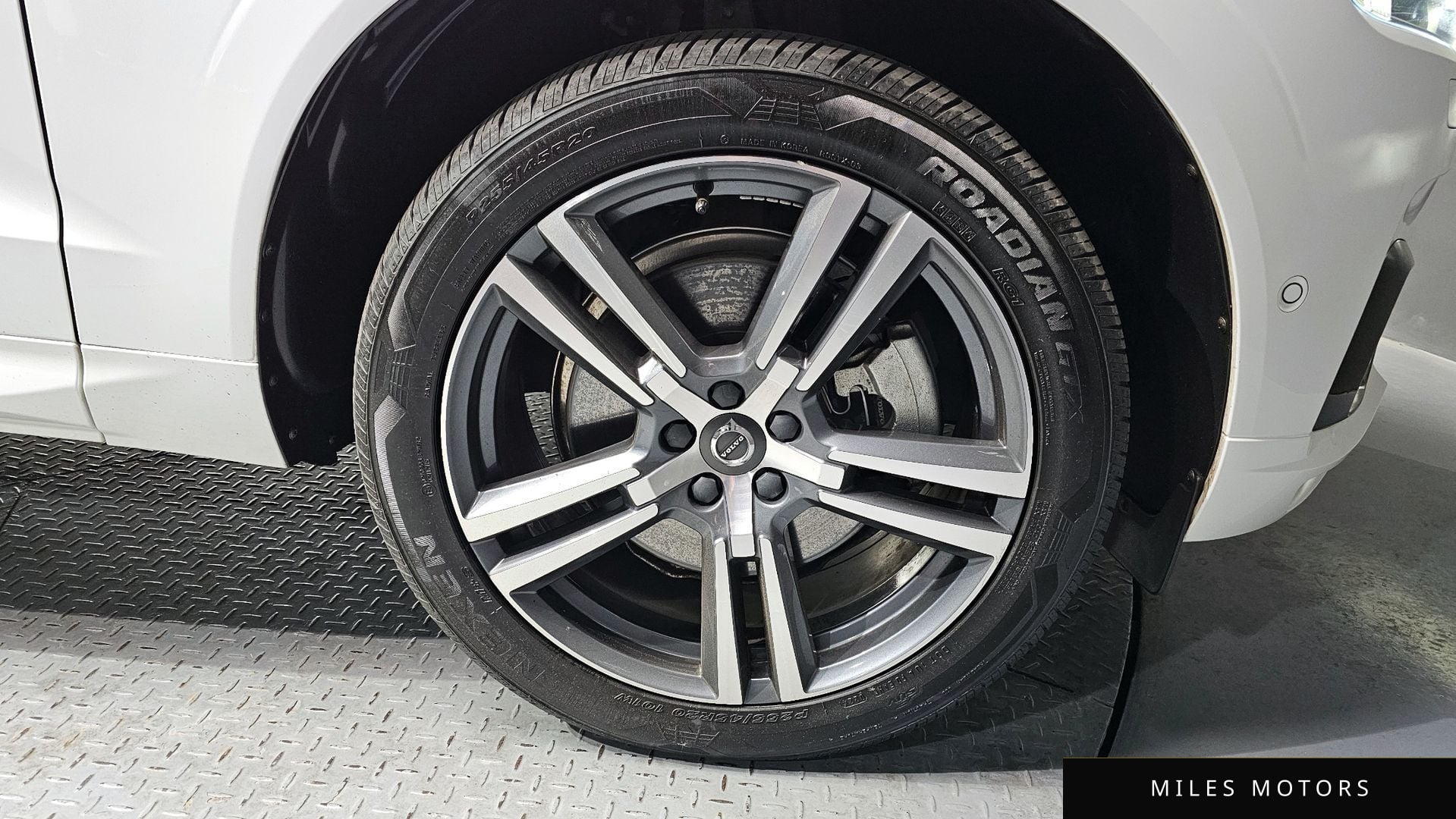 Volvo XC60 2021 — миниатюра 5