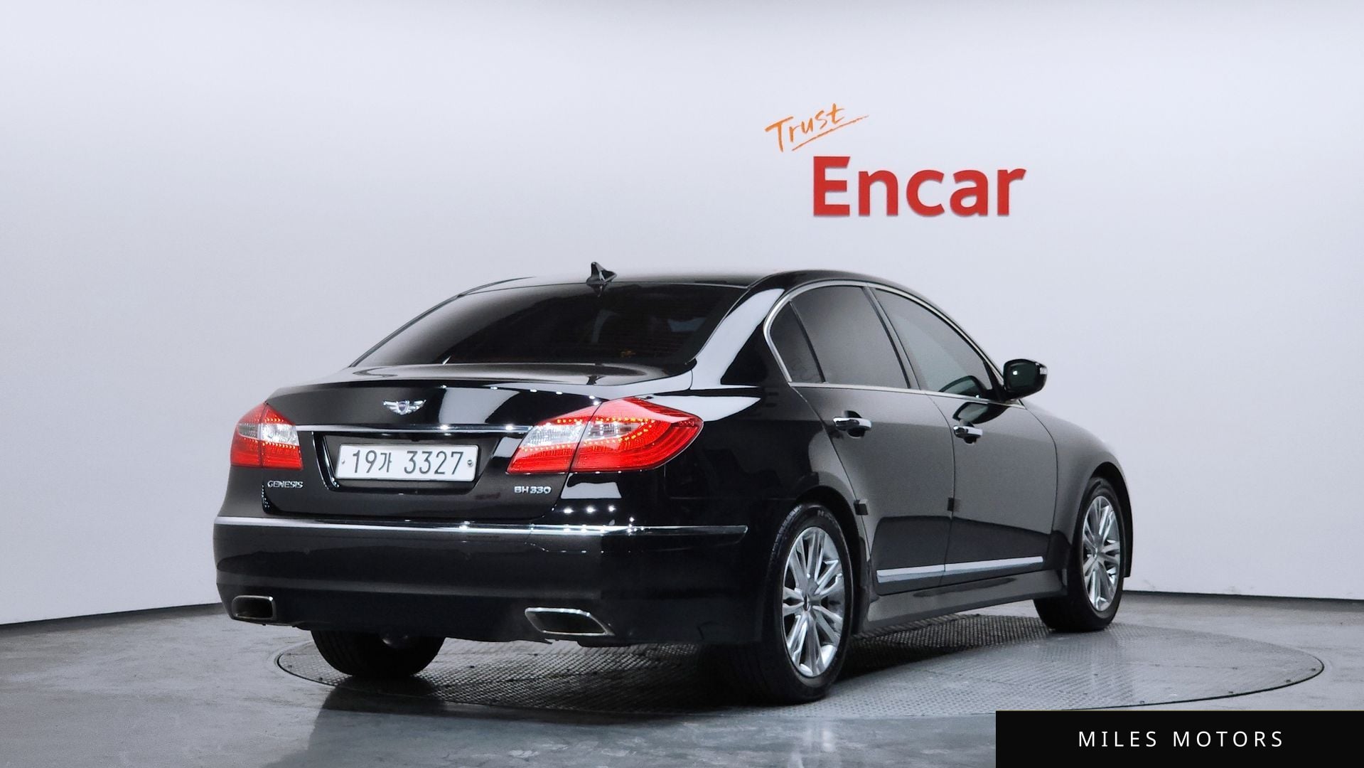 Hyundai Genesis 2012 — миниатюра 2