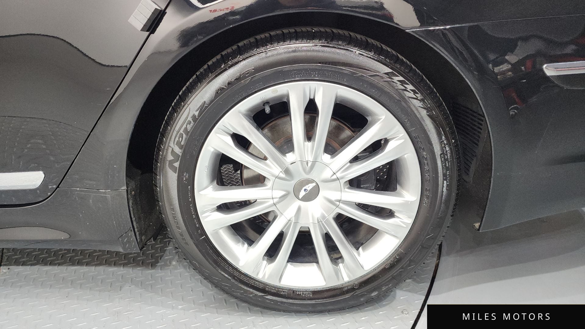 Hyundai Genesis 2012 — миниатюра 5