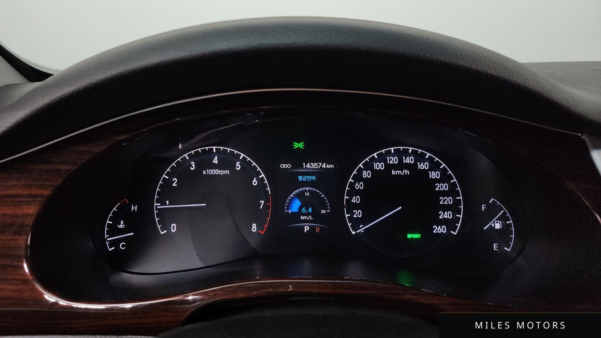 Hyundai Genesis 2012 — миниатюра 8