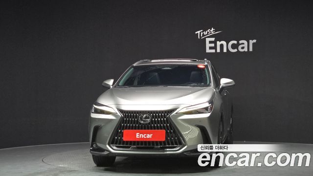 Лексус NX350h 2023 — миниатюра 3
