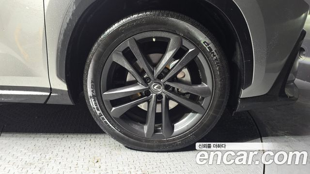 Лексус NX350h 2023 — миниатюра 5