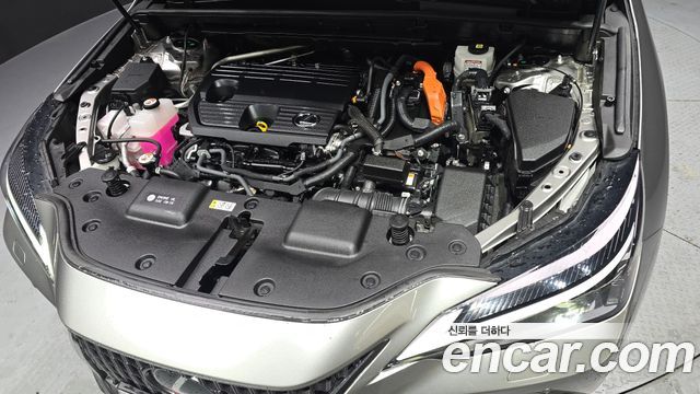 Лексус NX350h 2023 — миниатюра 6