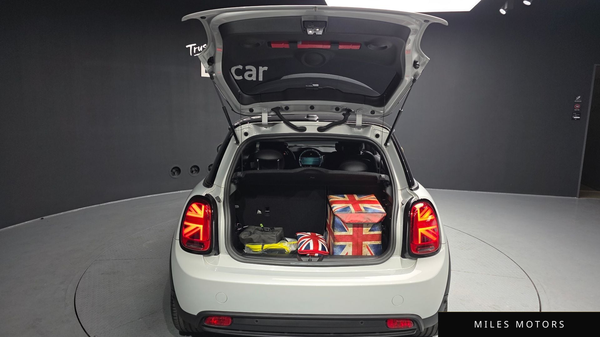 MINI 쿠퍼 일렉트릭 2023 — миниатюра 20