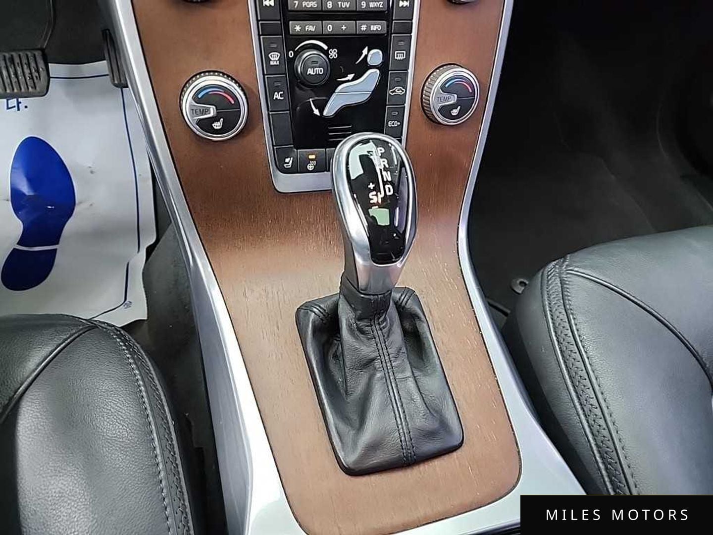 Volvo XC70 2015 — миниатюра 8