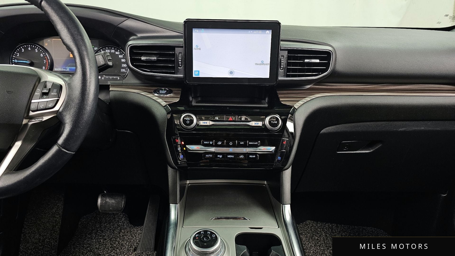 Ford Explorer 2021 — миниатюра 14