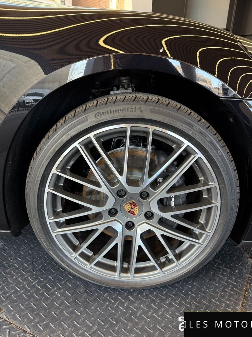 Porsche Panamera 2025 — миниатюра 5