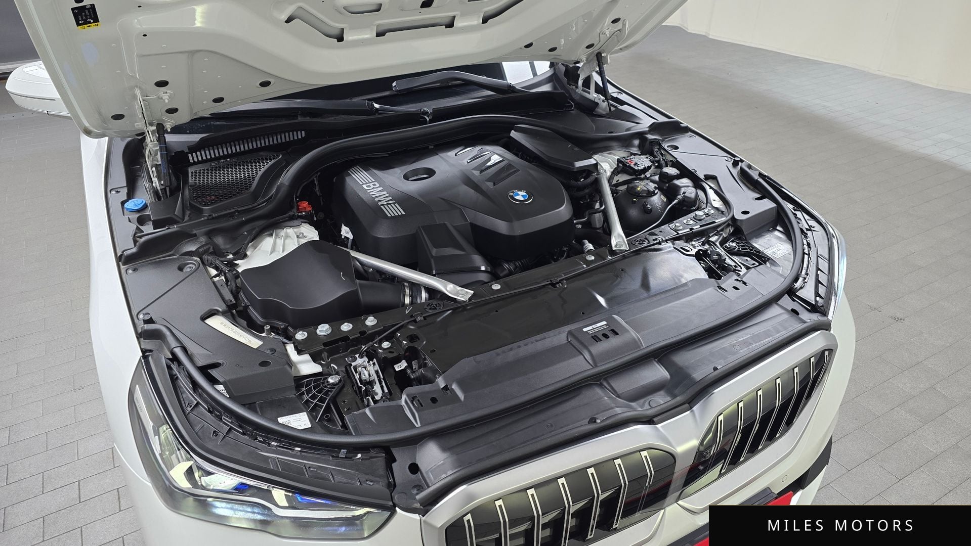 BMW 5 Series (G60) 2024 — миниатюра 6